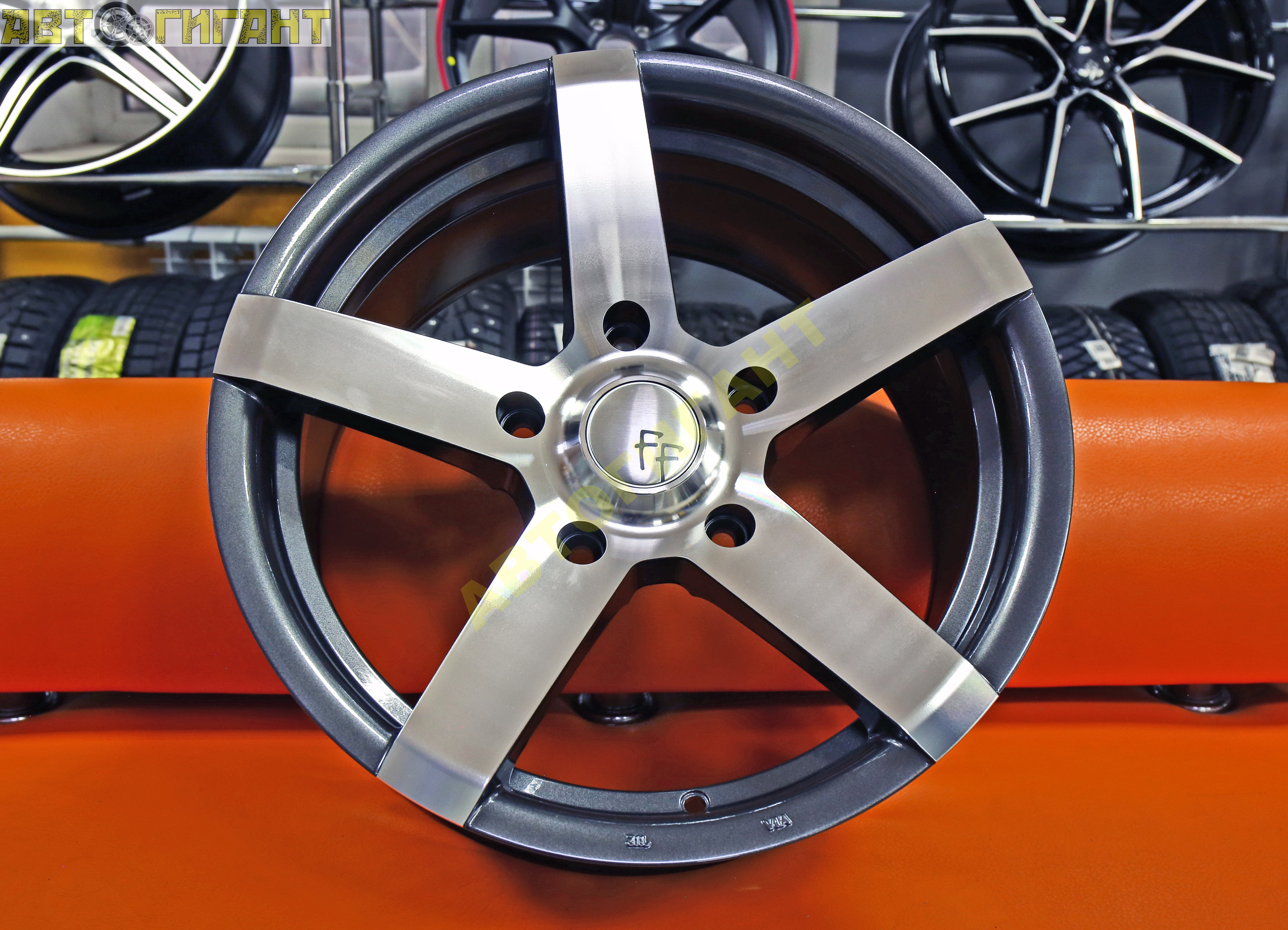 Диск литой Sakura Wheels YA9537 (655) R18*8.5 5*150 ET+35 ЦО 110,1мм купить  в Барнауле и Бийске